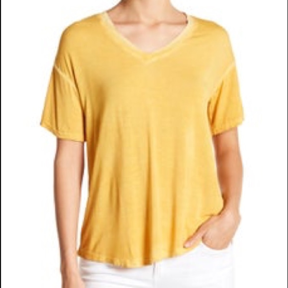 ABOUND Everyday Tee in Golden
